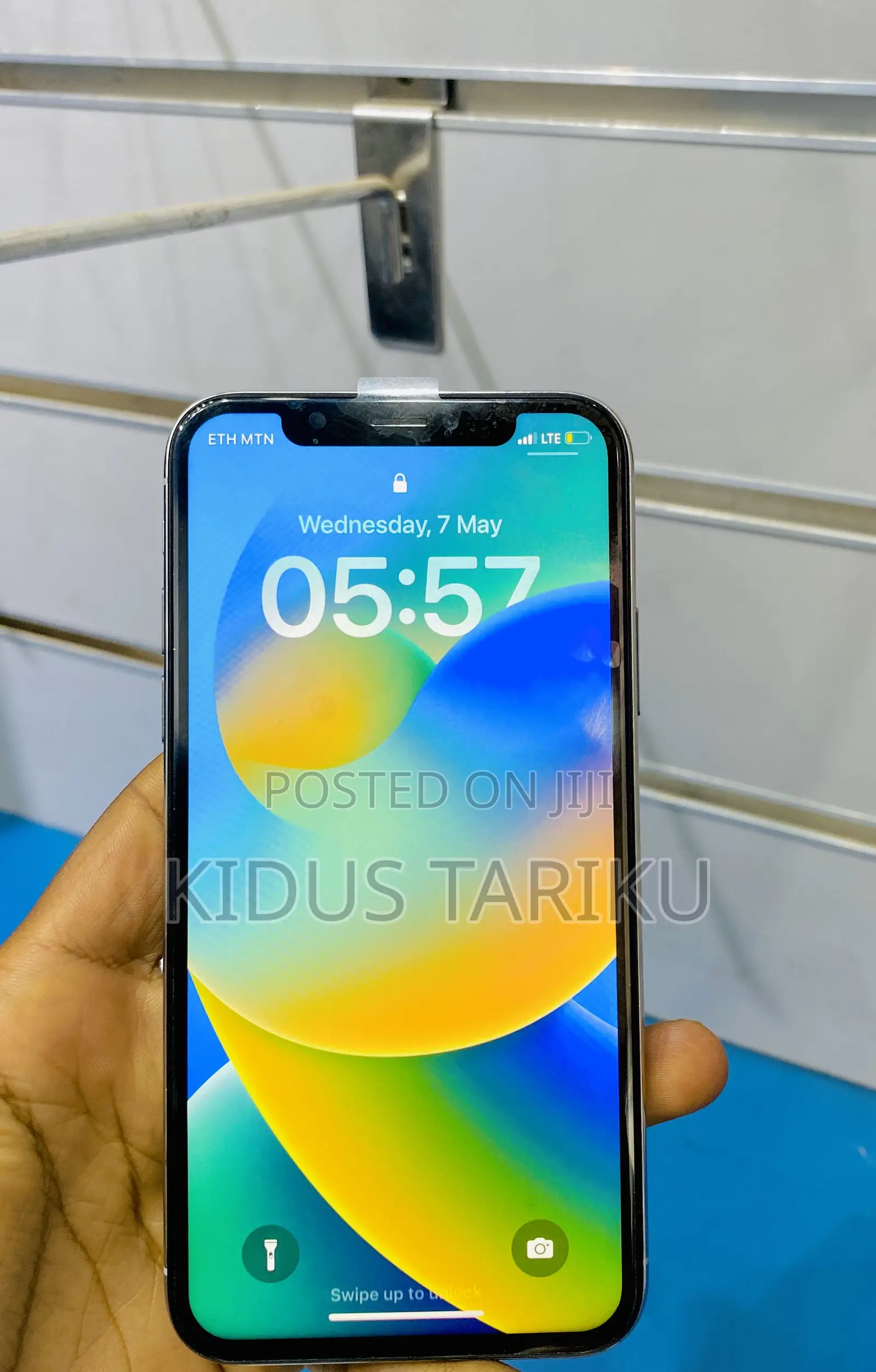 Apple iPhone X 256 GB White