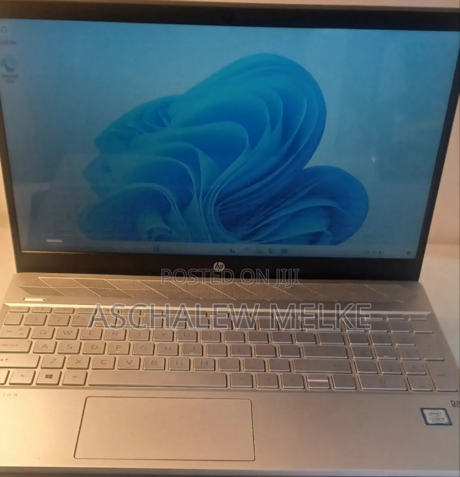 New Laptop HP Pavilion 15 12GB Intel Core I5 SSD 256GB