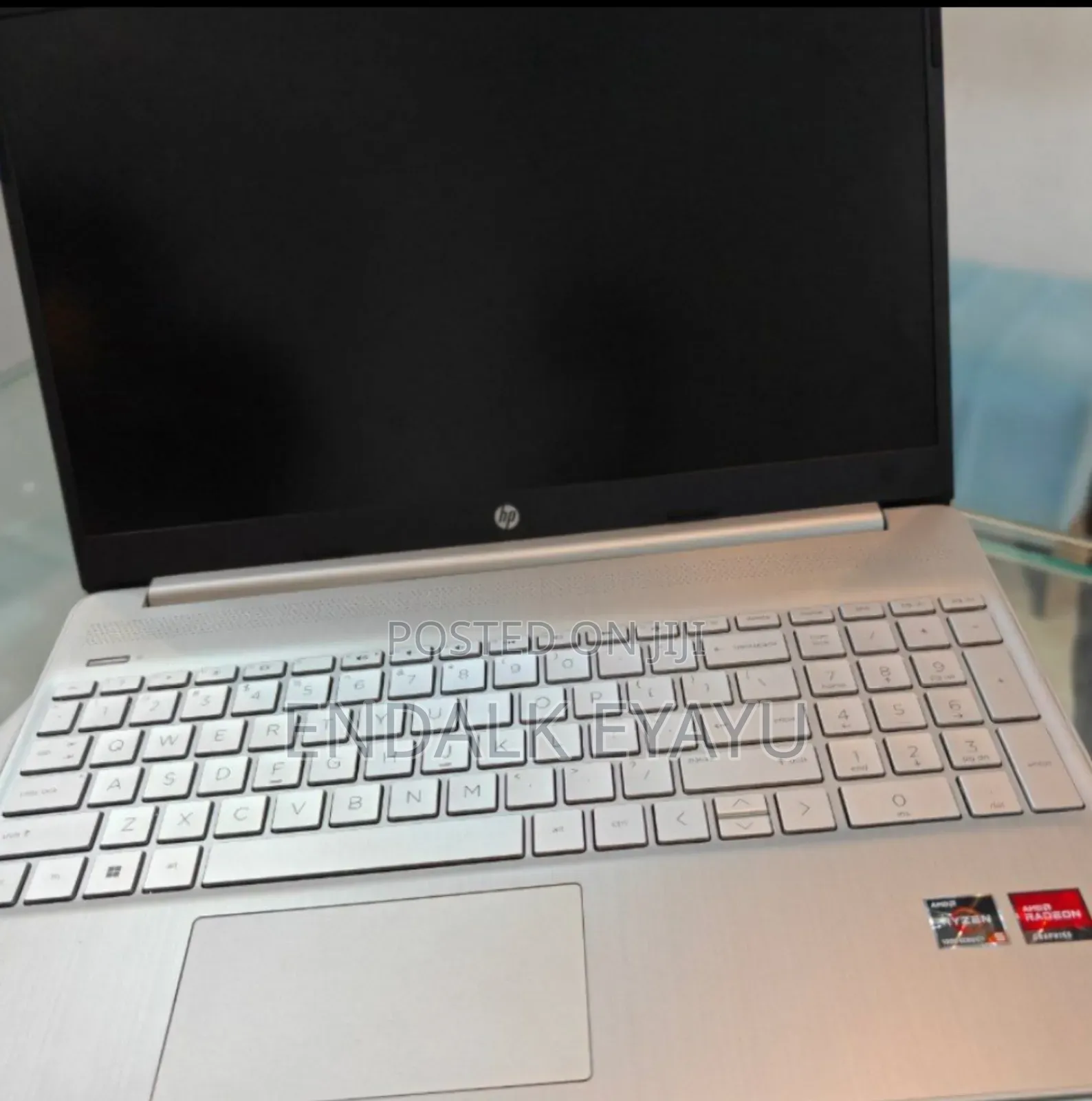 New Laptop HP 8GB AMD Ryzen 5 SSD 512GB