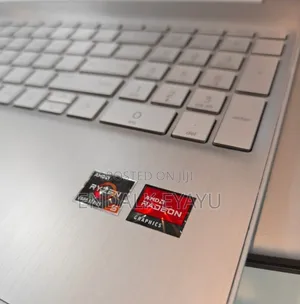 New Laptop HP 8GB AMD Ryzen 5 SSD 512GB