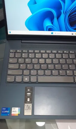 Photo - New Laptop Lenovo Ideapad 3 12GB Intel Core I7 SSD 512GB