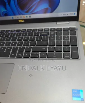 New Laptop Dell 16GB Intel Core I7 SSD 512GB