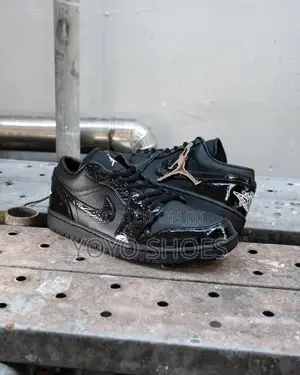 Air Jordan 1low