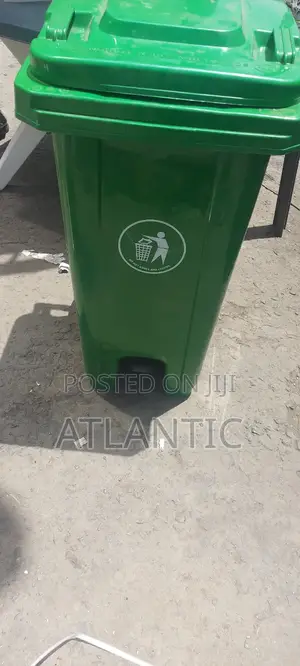 Garbage 120 Litre Whith Pedal and Tyres