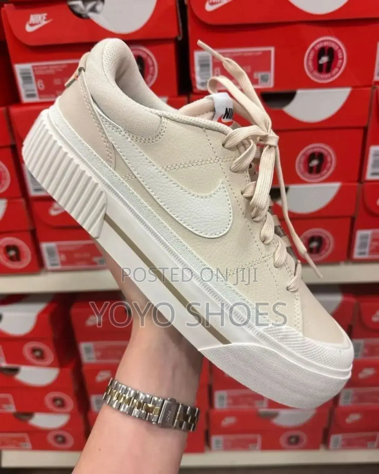 Nike Court Legacy