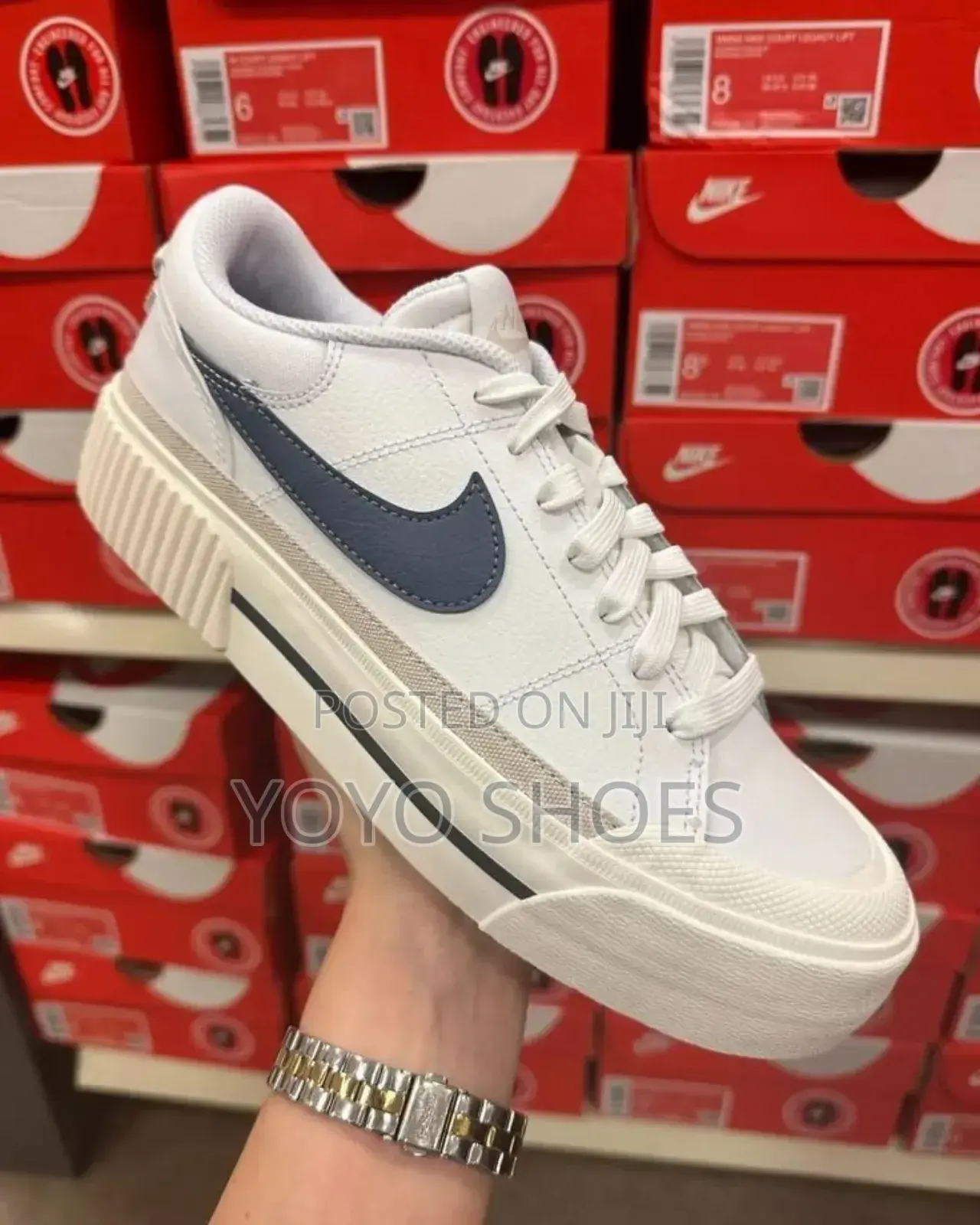 Nike Court Legacy