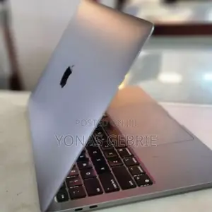 New Laptop Apple MacBook Pro 2020 M1 16GB Apple M1 SSD 1T