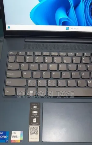 New Laptop Lenovo IdeaPad Flex 15 12GB Intel Core I7 SSD 512GB