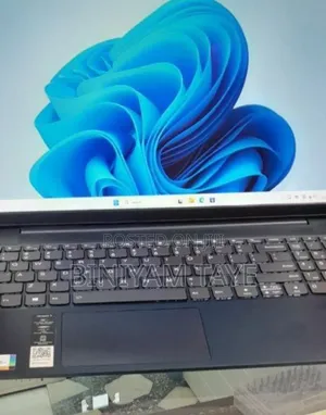 New Laptop Lenovo IdeaPad Flex 15 12GB Intel Core I7 SSD 512GB