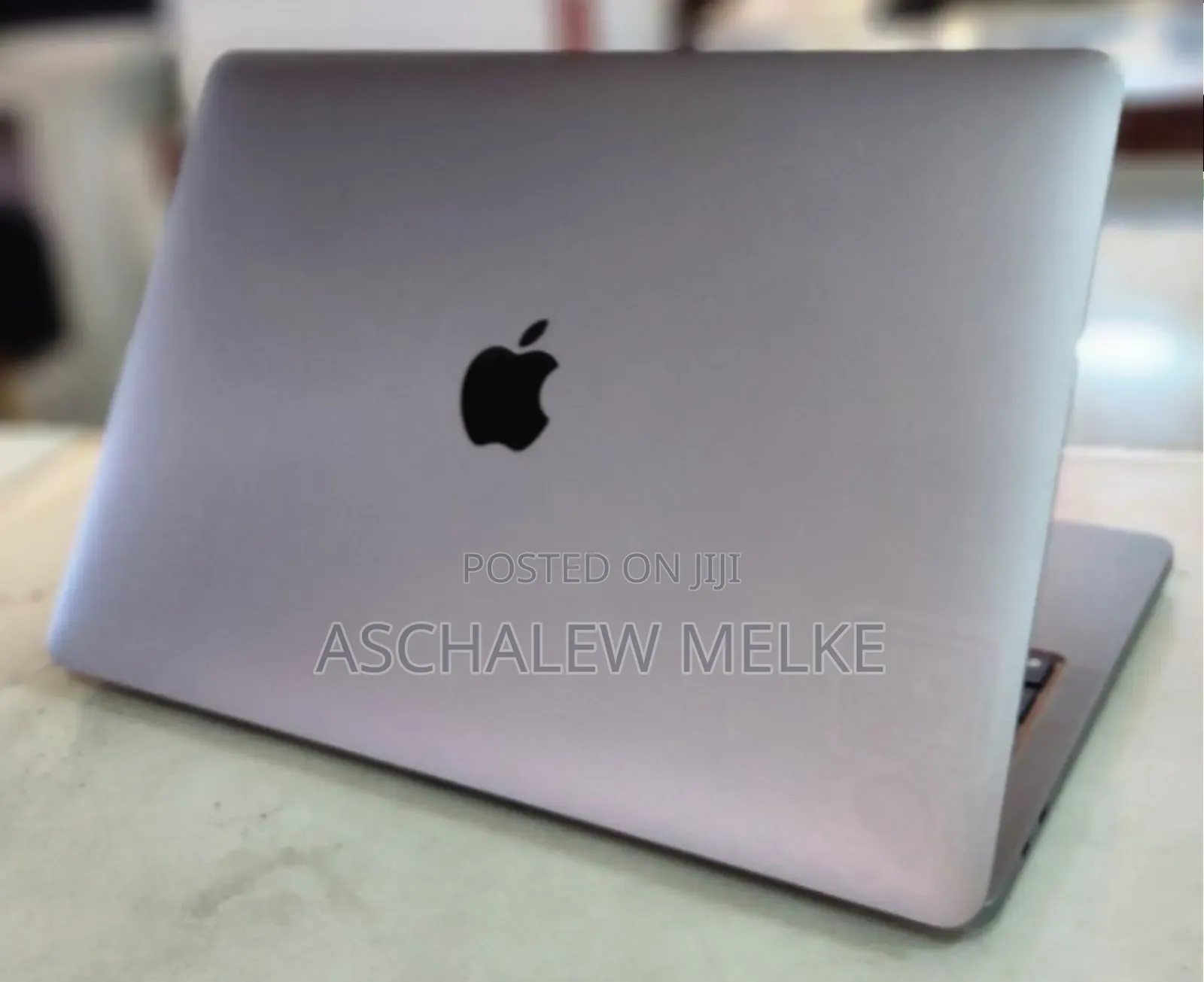 New Laptop Apple MacBook Pro M1 16GB Apple M1 Pro SSD 1T