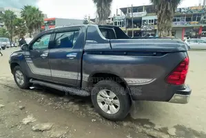 Toyota Hilux 2020 Gray