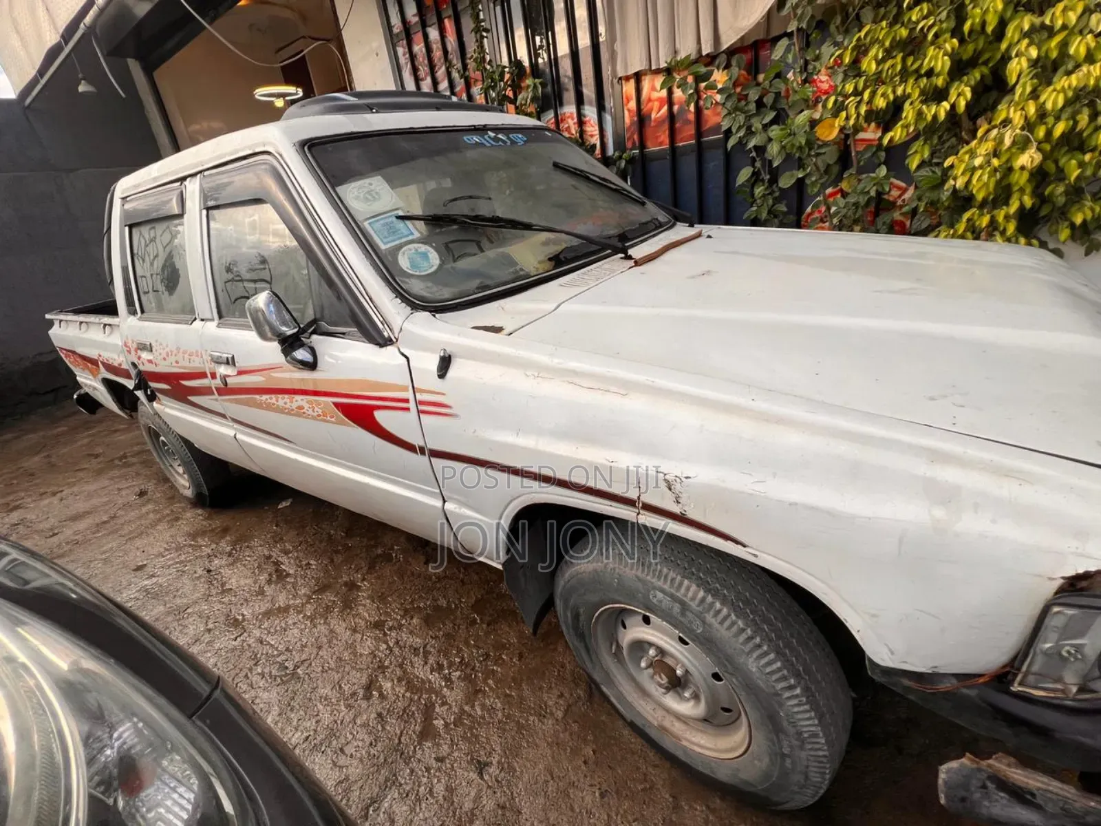Toyota Hilux 1600 SWB 1984 White