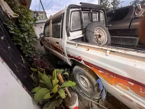 Toyota Hilux 1600 SWB 1984 White