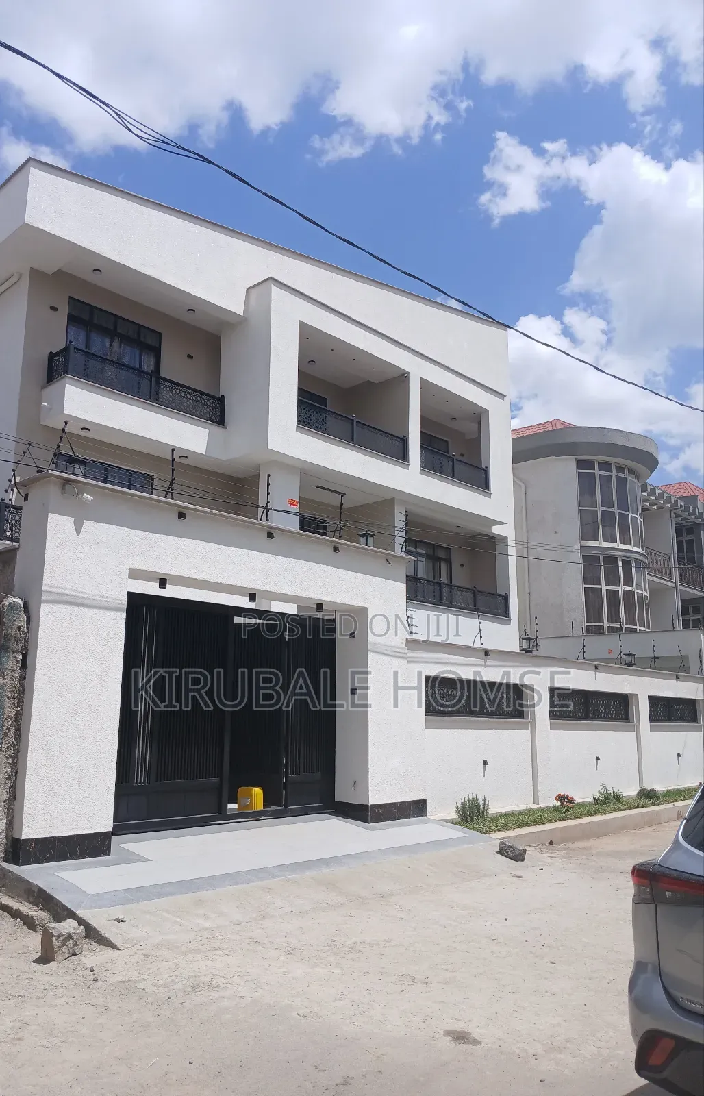 14bdrm Villa in Camc Compound, Bole for rent