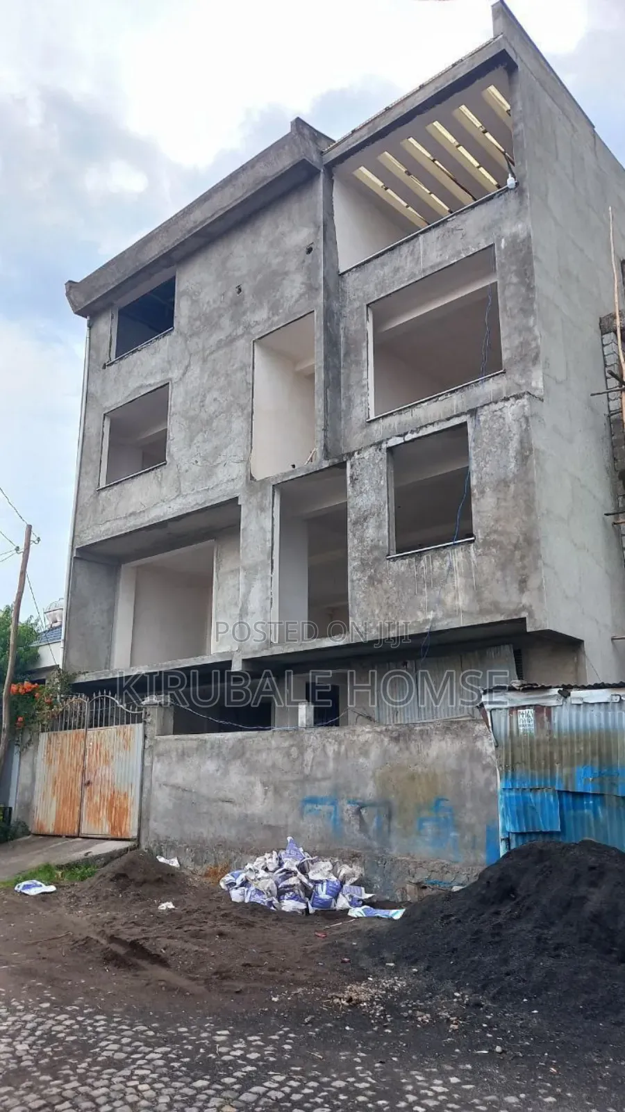 6bdrm Villa in Bole for sale