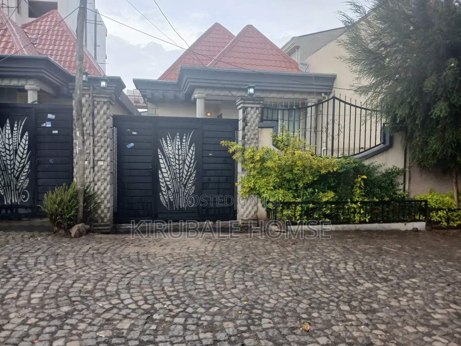 5bdrm Villa in Bole for sale