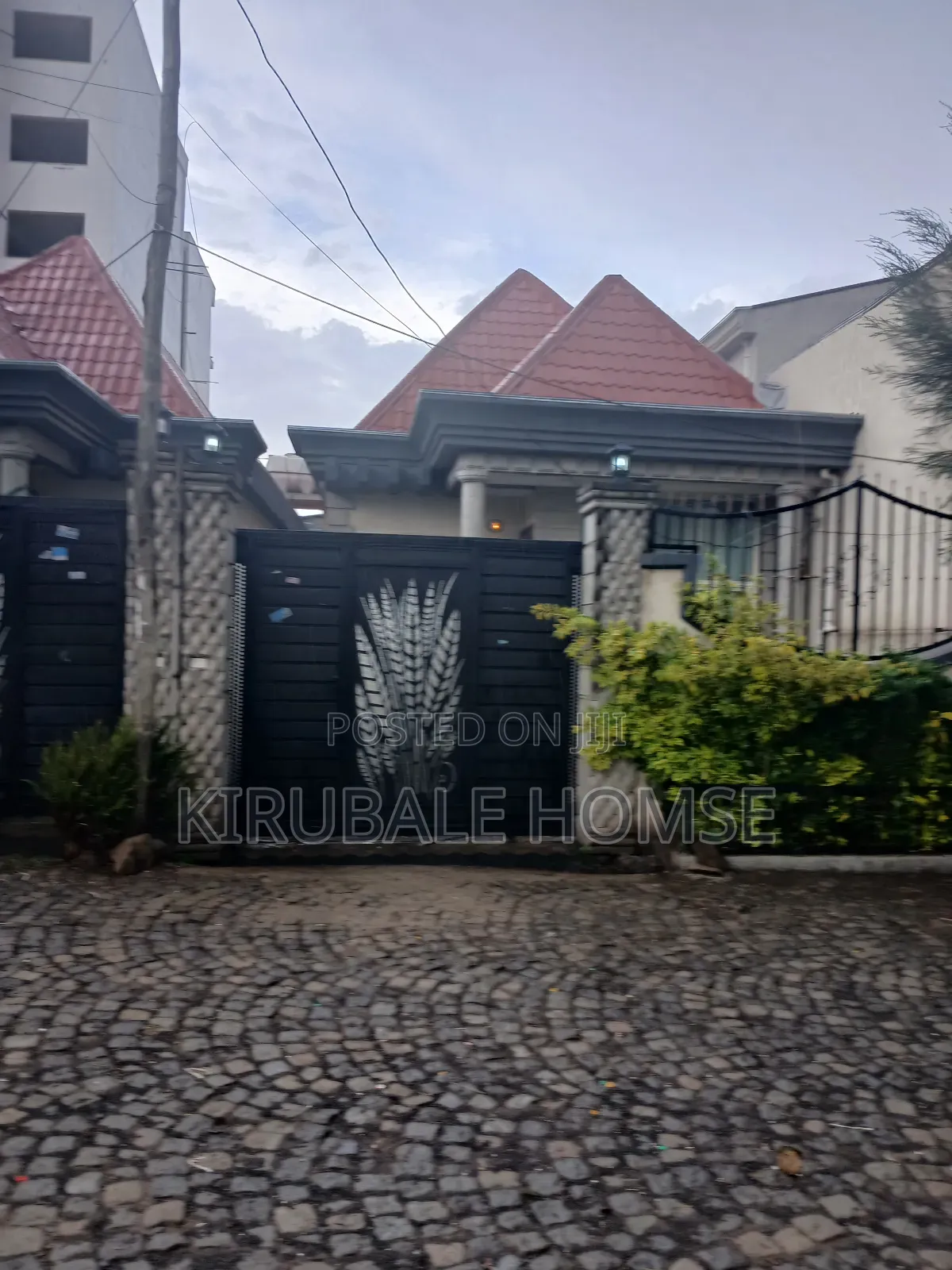 5bdrm Villa in Bole for sale