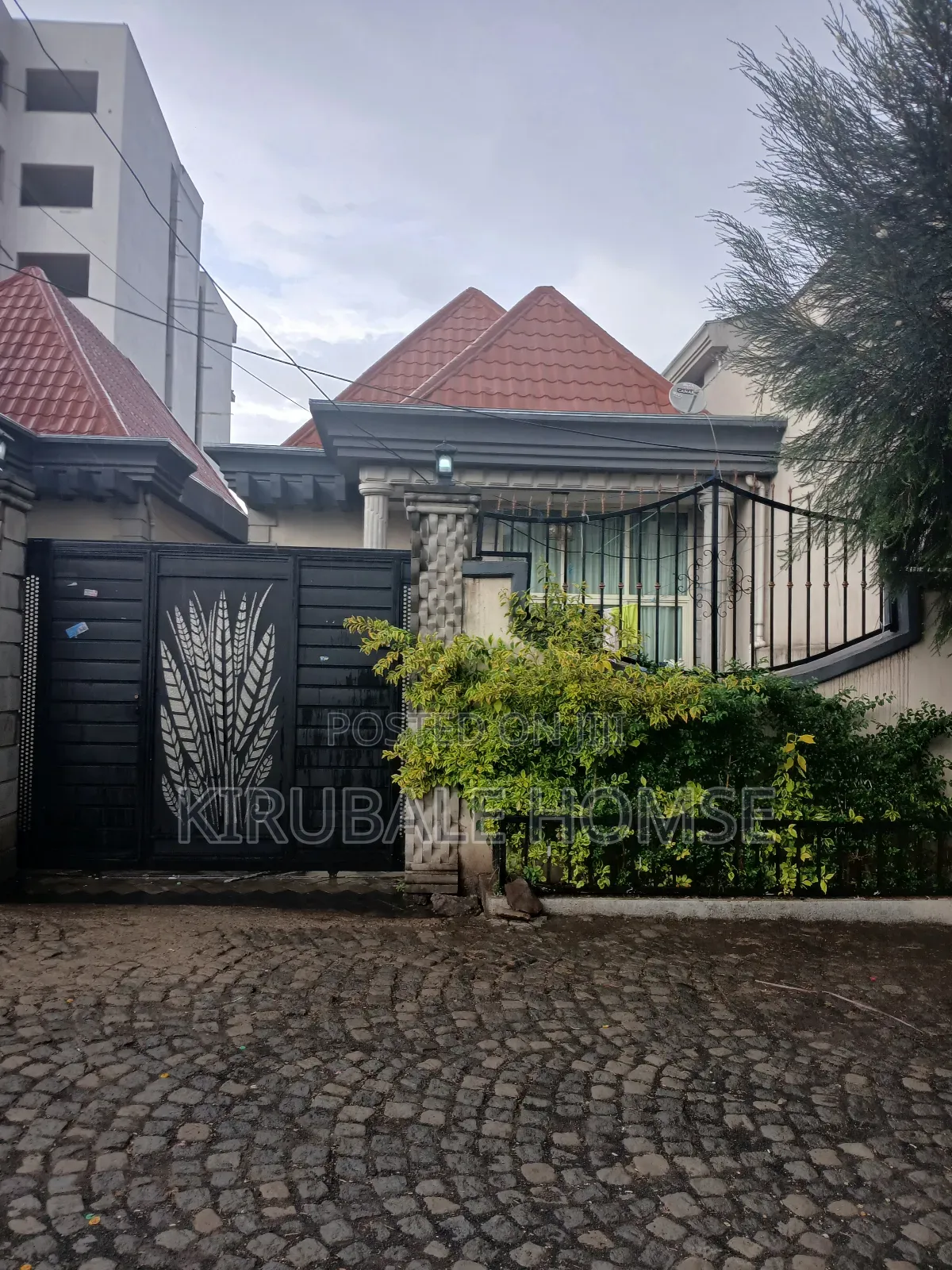5bdrm Villa in Bole for sale