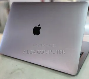 Photo - New Laptop Apple MacBook Pro 2020 M1 16GB Apple M1 SSD 1T