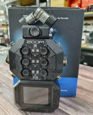 Photo - Zoom H8 12-Track Portable Handy Recorder