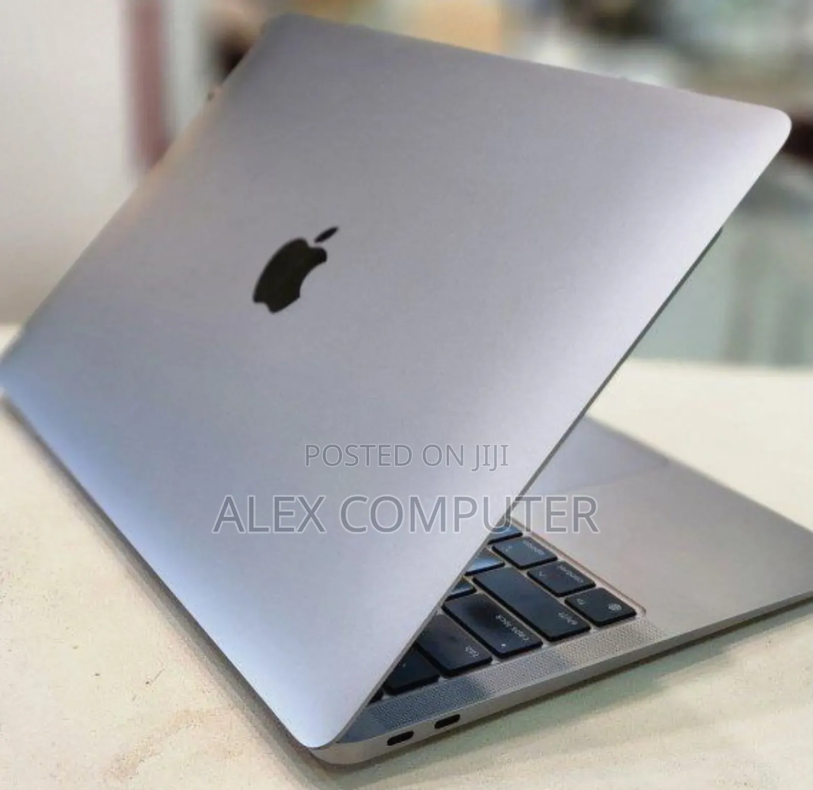 New Laptop Apple MacBook Pro M1 16GB Apple M1 SSD 256GB