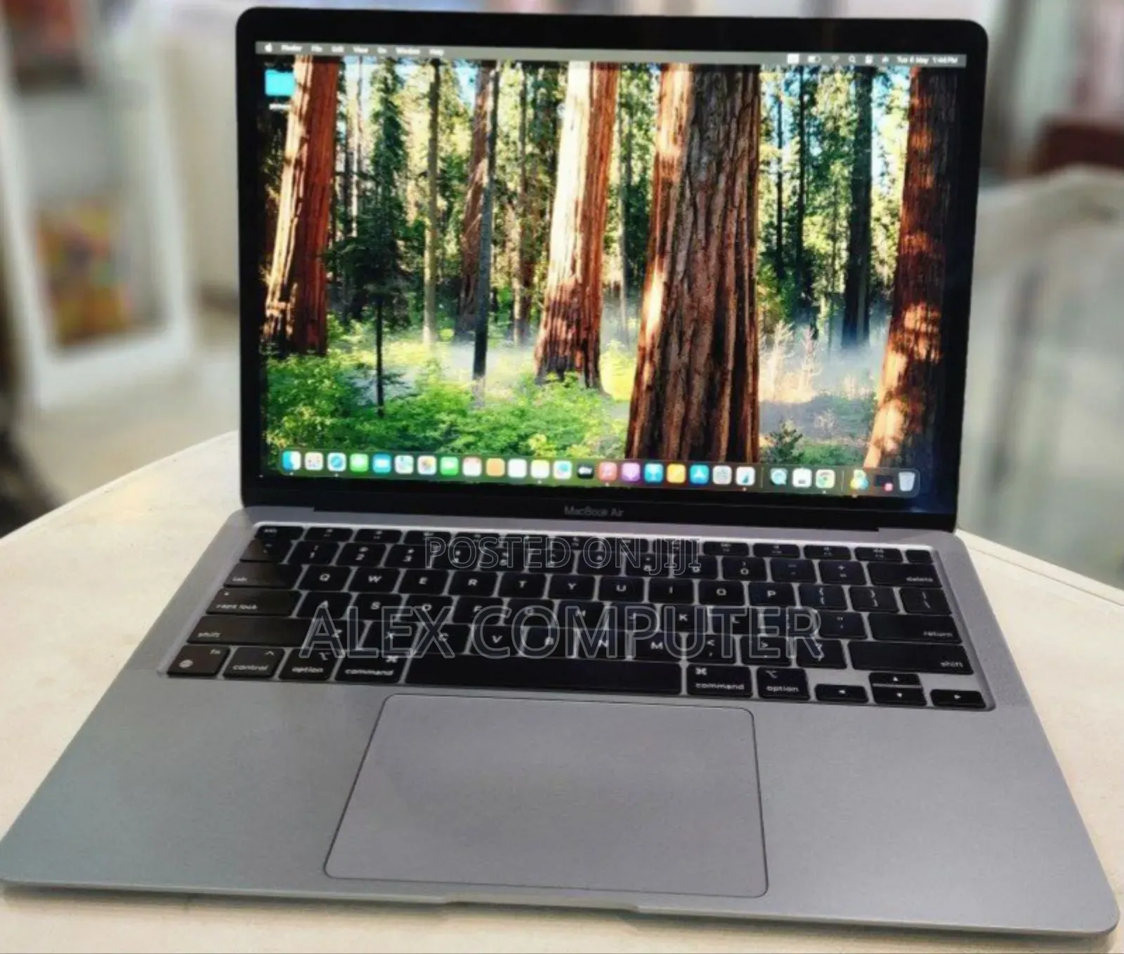 New Laptop Apple MacBook Pro M1 16GB Apple M1 SSD 256GB