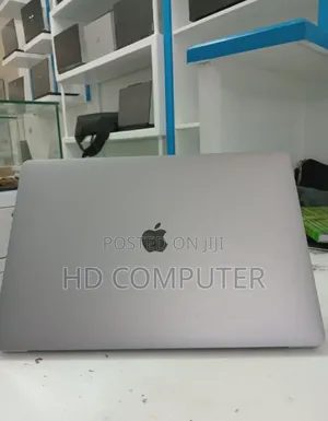 New Laptop Apple MacBook Pro 2019 16GB Intel Core I7 SSD 512GB