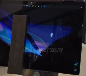 Photo - New Laptop HP Spectre 16GB Intel Core I7 SSD 1T