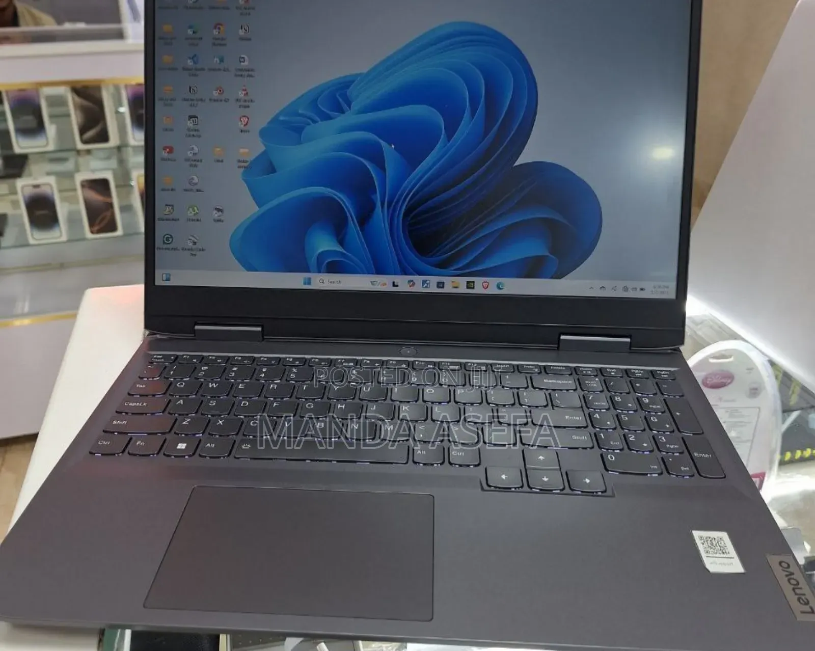 New Laptop Lenovo LOQ 15IRH8 16GB AMD Ryzen 7 SSD 512GB