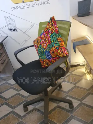 Manager Table and Chair