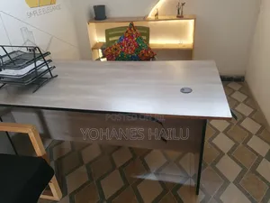 Manager Table and Chair