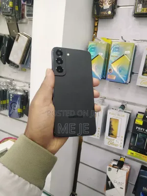 Photo - Samsung Galaxy S22 5G 256 GB Black