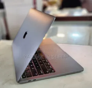 New Laptop Apple MacBook Pro M1 16GB Apple M1 Pro SSD 1T