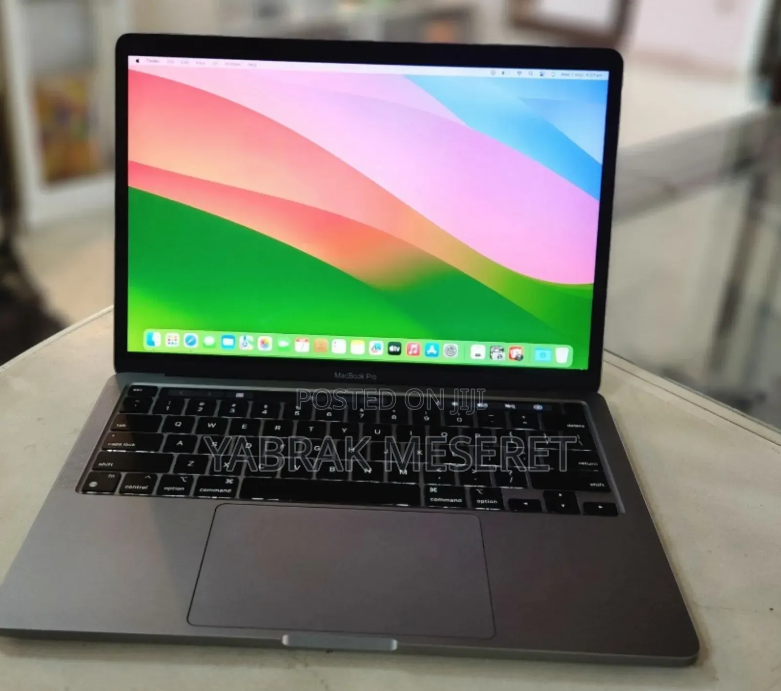 New Laptop Apple MacBook Pro M1 16GB Apple M1 Pro SSD 1T