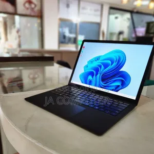 Photo - New Laptop Microsoft Surface 16GB Intel Core I7 SSD 512GB