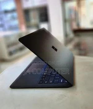 New Laptop Microsoft Surface 16GB Intel Core I7 SSD 512GB