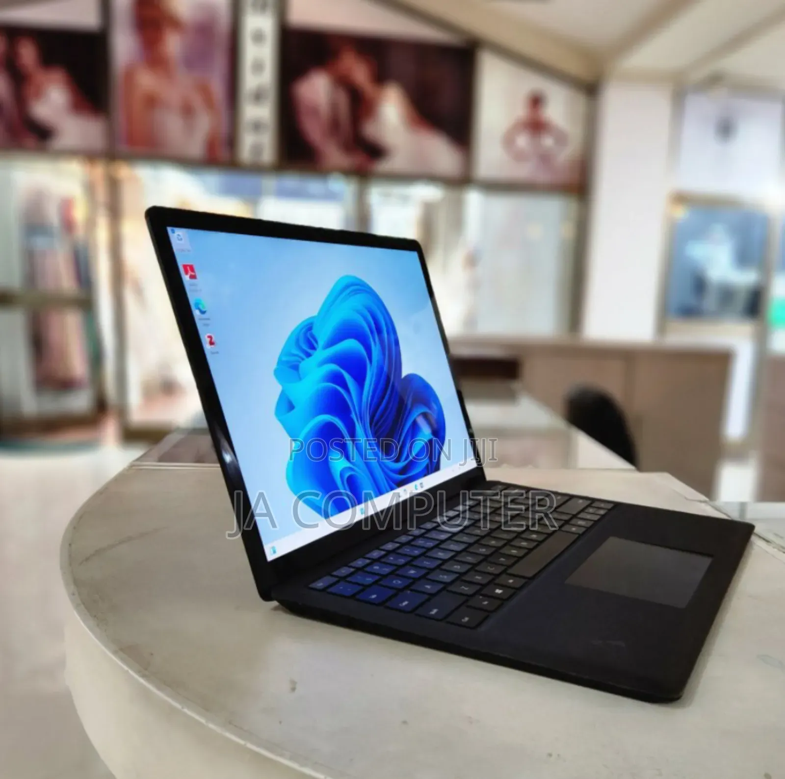 New Laptop Microsoft Surface 16GB Intel Core I7 SSD 512GB