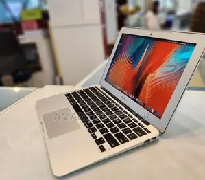 New Laptop Apple MacBook 4GB Intel Core I5 SSD 128GB