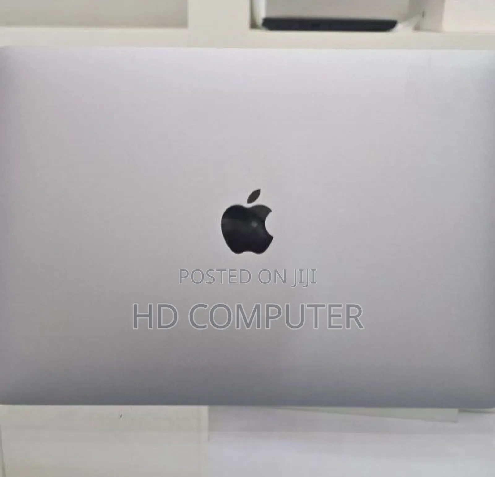 New Laptop Apple MacBook Pro 2020 M1 8GB Apple M1 SSD 256GB