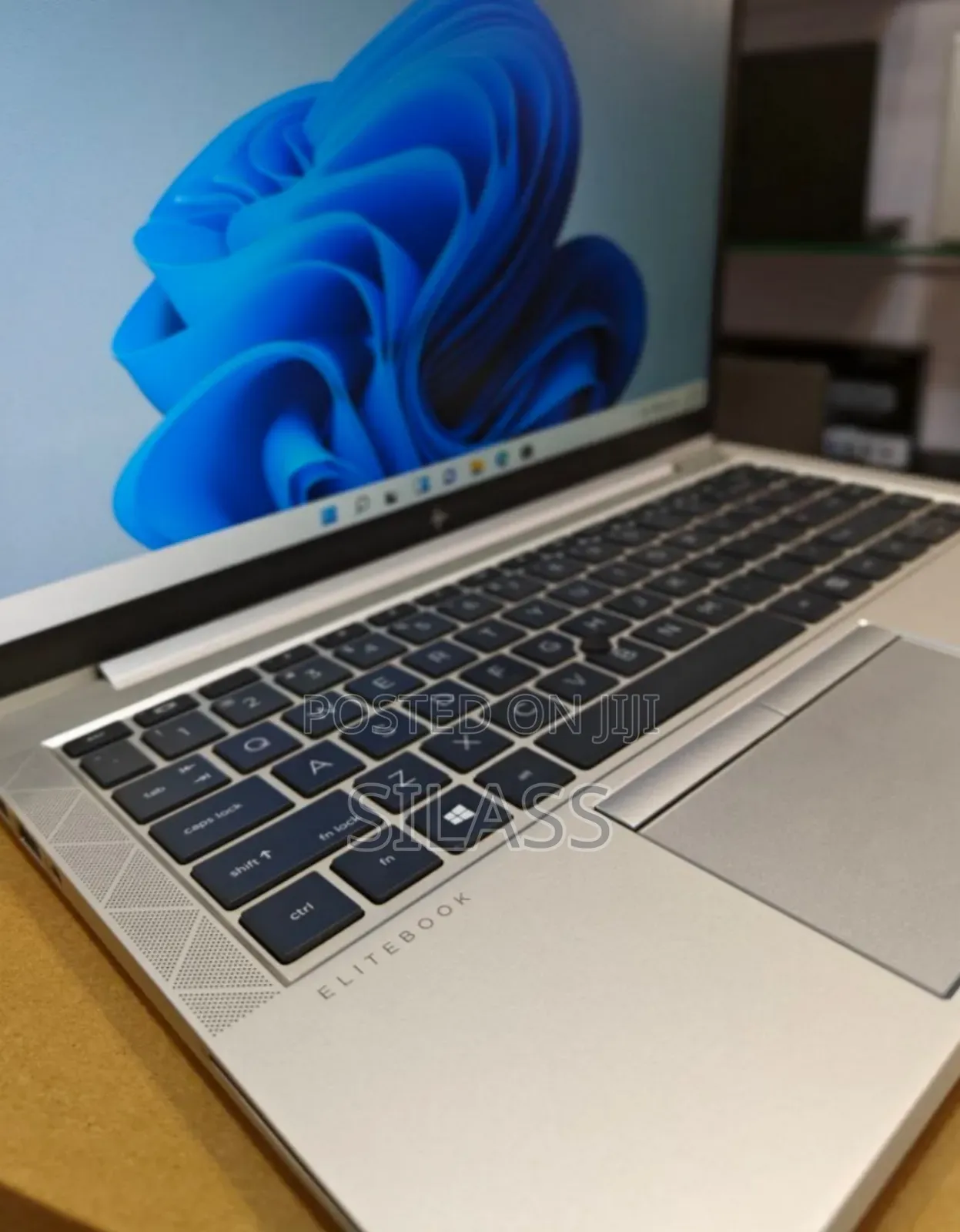 New Laptop HP EliteBook 840 G7 32GB Intel Core i7 SSD 512GB