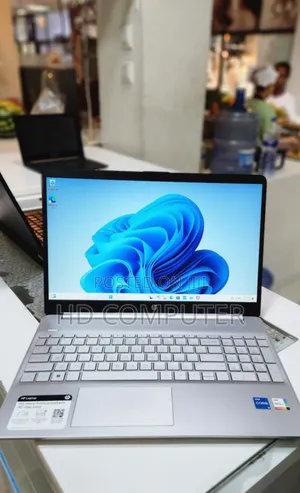 New Laptop HP Stream Notebook 8GB Intel Core I5 SSD 512GB