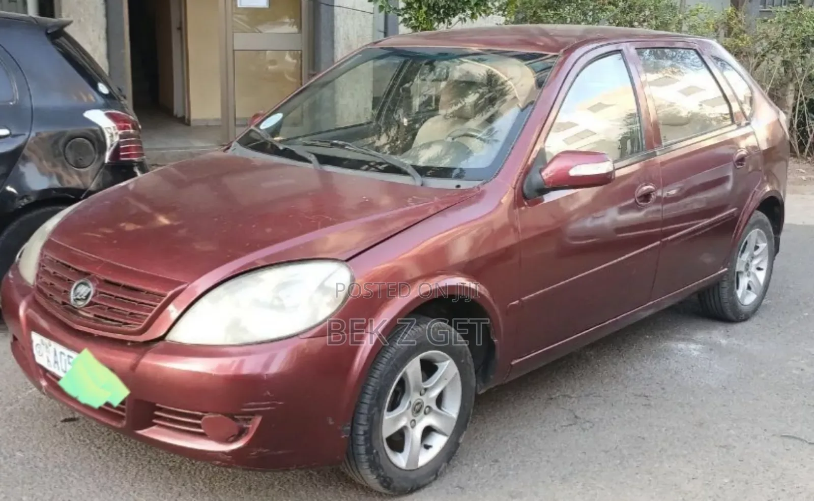 Lifan 520 2011 Burgundy
