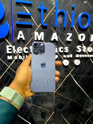 Photo - New Apple iPhone 14 Pro Max 128 GB Purple