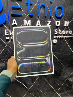 Photo - New Apple iPad Pro 256 GB Black