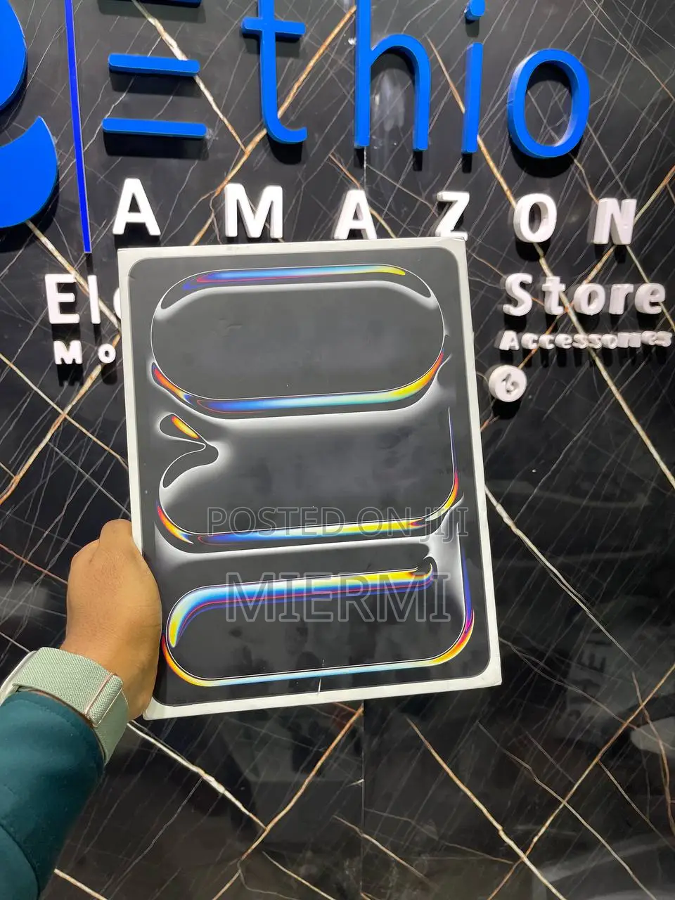 New Apple iPad Pro 256 GB Black