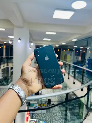 Apple iPhone XR 64 GB Black