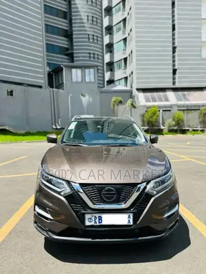 Nissan Qashqai 2018 Brown