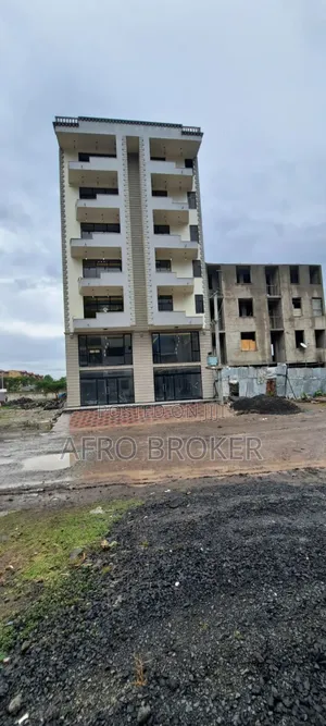 Furnished 18bdrm Apartment in Saris, Akaky Kaliti for sale