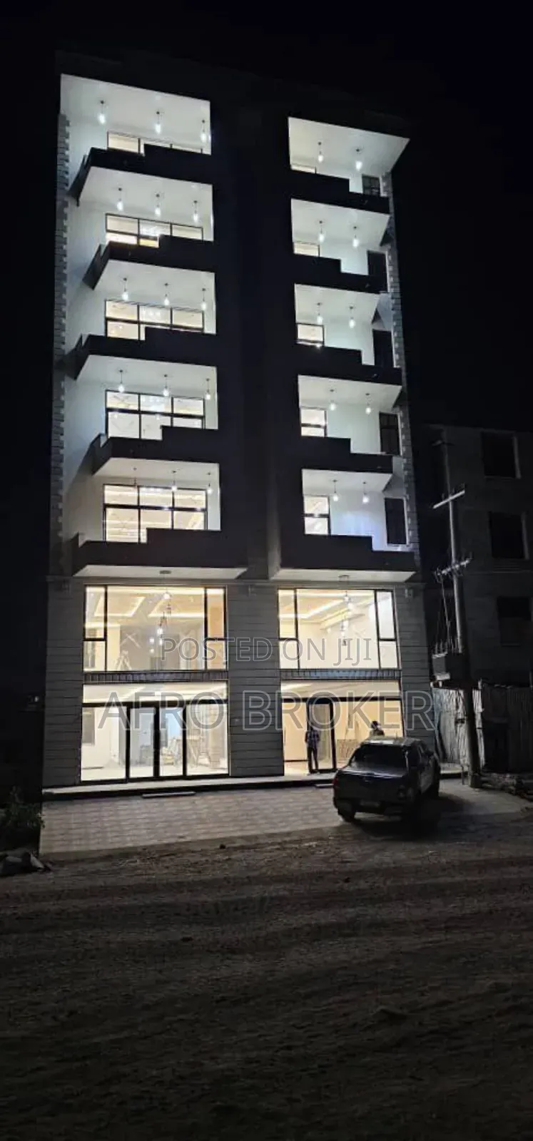 Furnished 18bdrm Apartment in Saris, Akaky Kaliti for sale