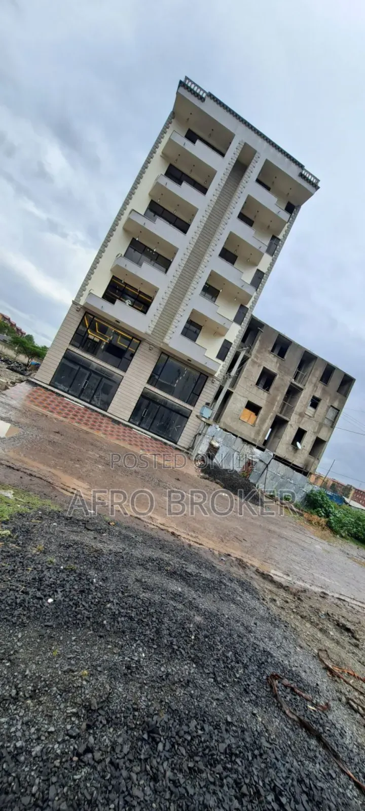 Furnished 18bdrm Apartment in Saris, Akaky Kaliti for sale